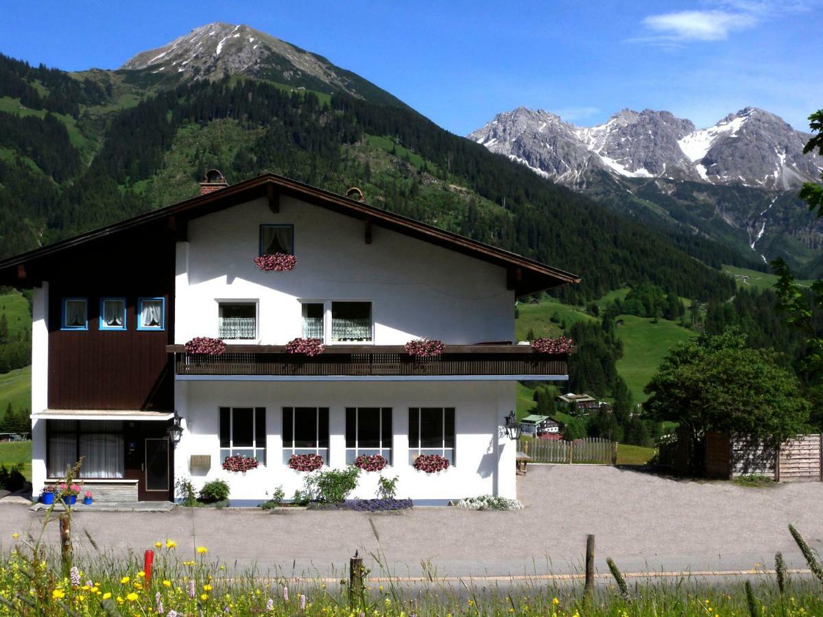 Apartment Apartmenthaus Ahorn Mittelberg